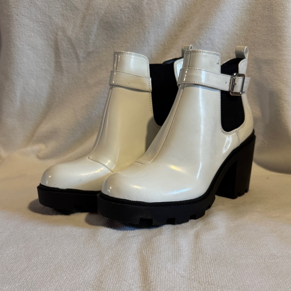 Mix No. 6 White Heeled Boots with Black Accents